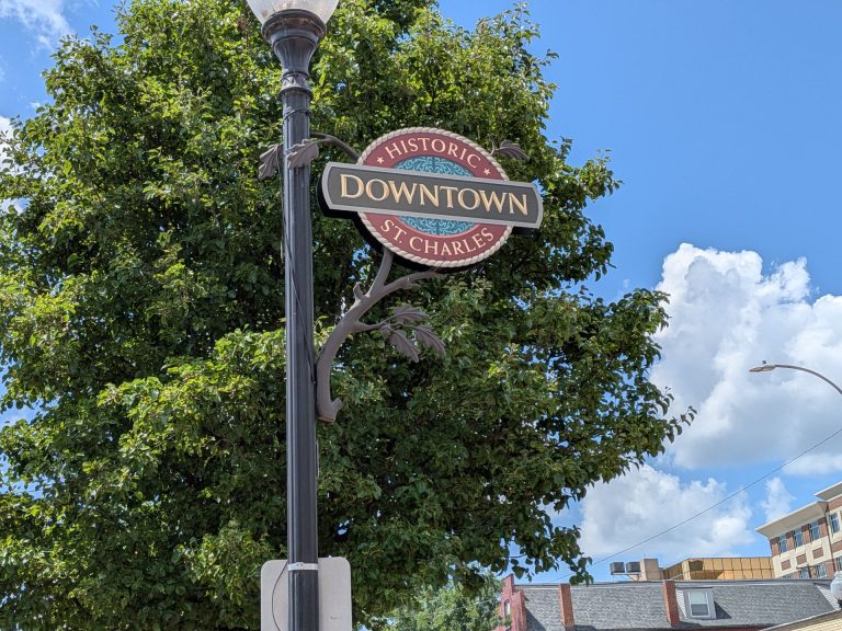Historic Main Street St. Charles: A Vibrant, Charming Shopping District