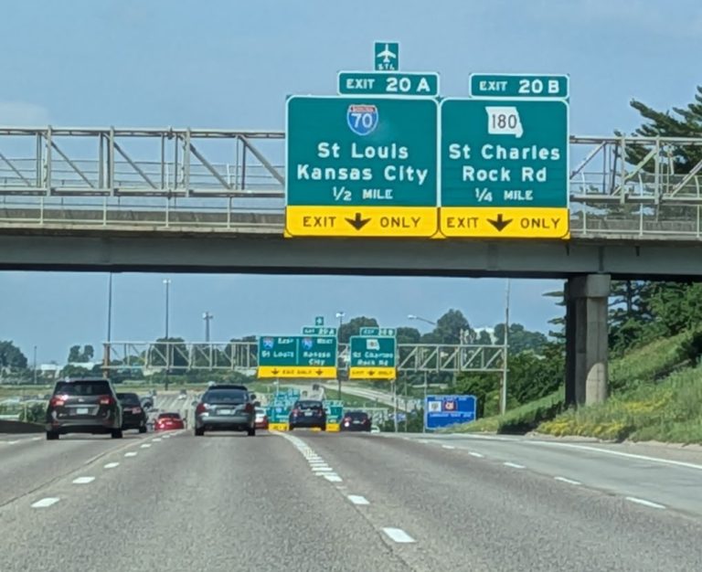 The 270 South to 70 West Interchange in St. Louis County is Labeled Wrong