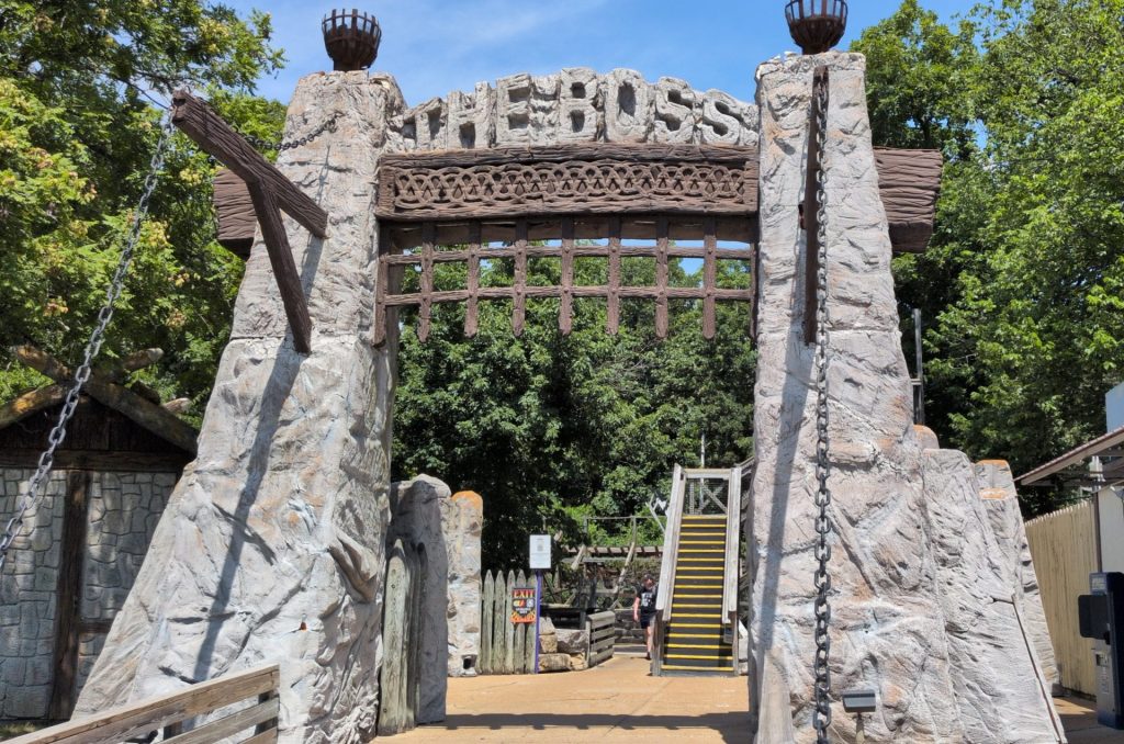 Six Flags St. Louis - The Boss