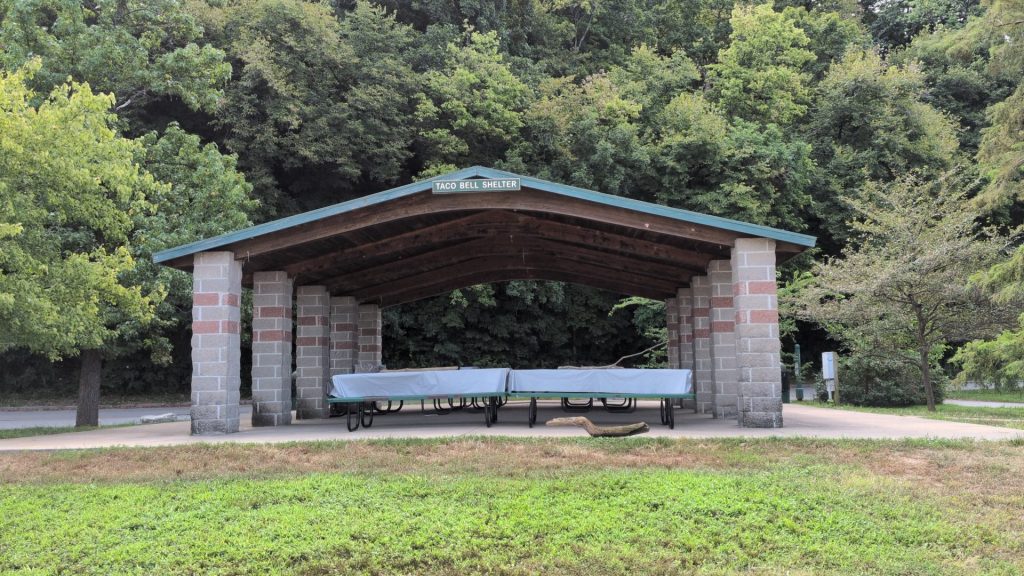 Creve Coeur Lake Park - Taco Bell Shelter
