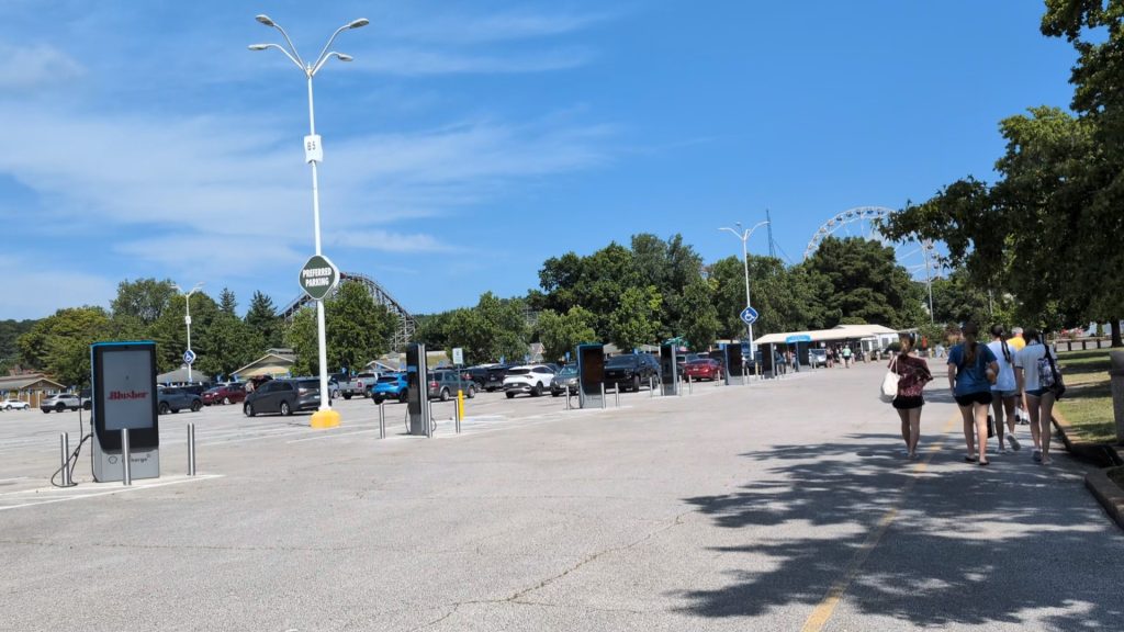Six Flags St. Louis Preferred Parking