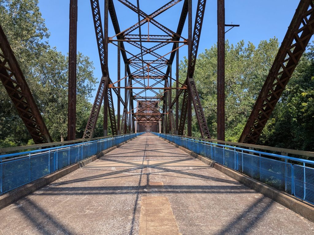 Old Chain of Rocks Bridge