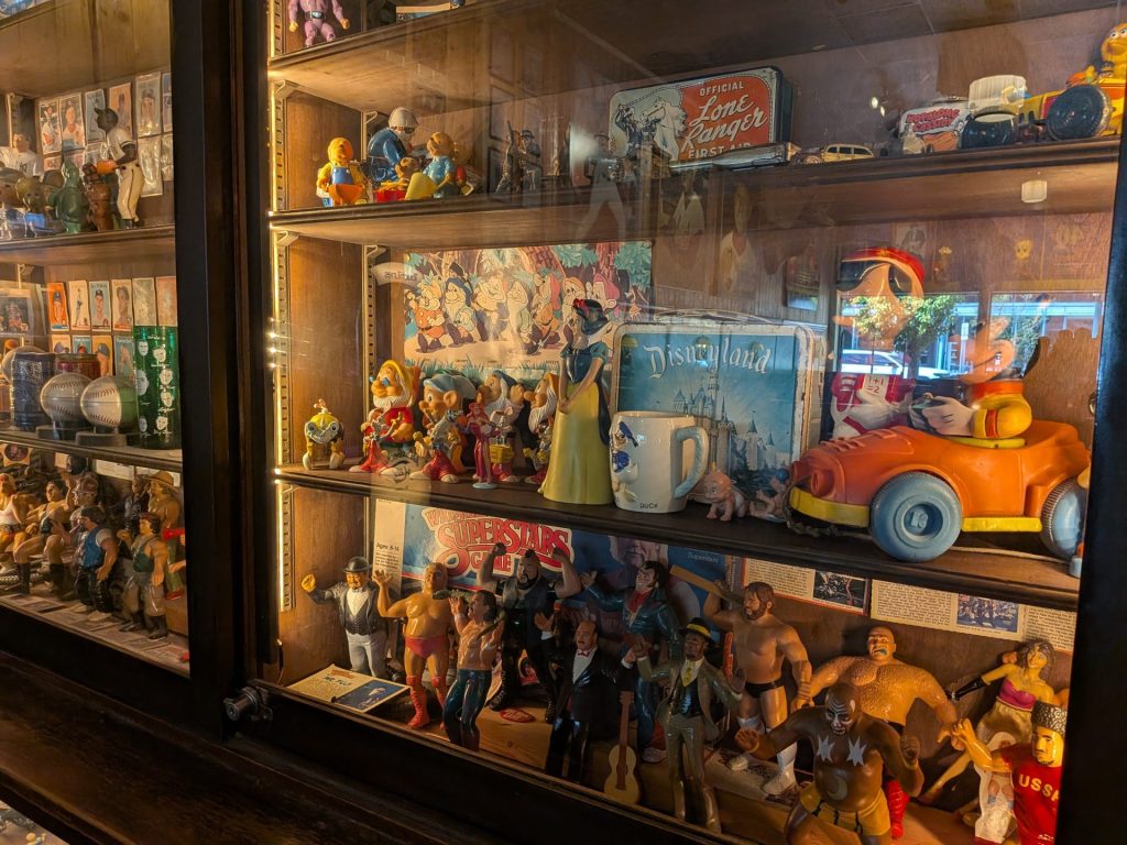 Blueberry Hill 3 - Collectables