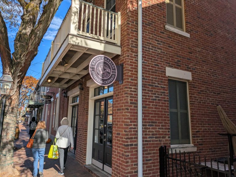 St. Charles Coffee & Creperie