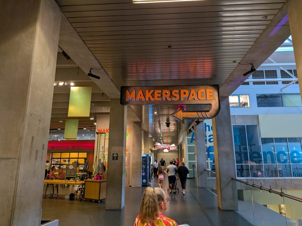 Saint Louis Science Center - Makerspace