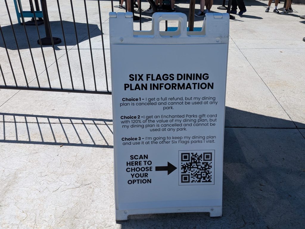 Six Flags Opening Day 8 - Dining Plan Display