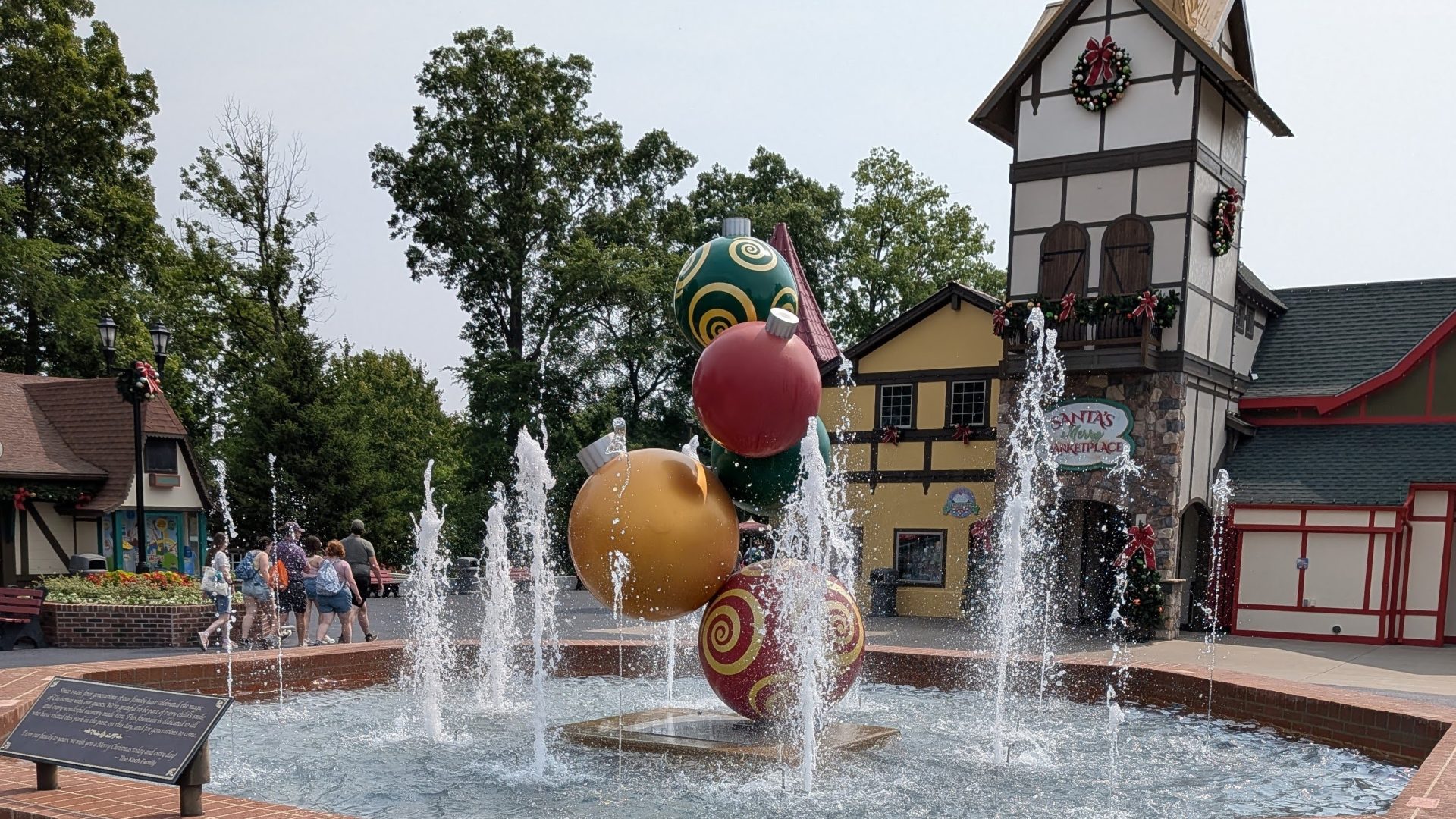 Holiday World and Splashin' Safari: A St. Louisan's Guide to the